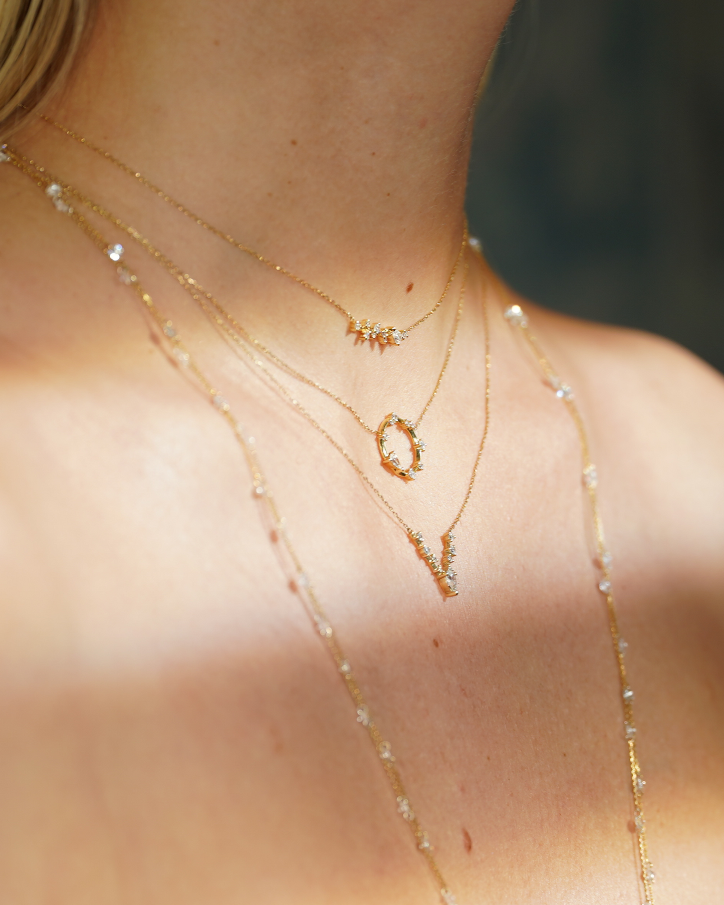 Collier Danaé pluie d'or barre 9 diamants