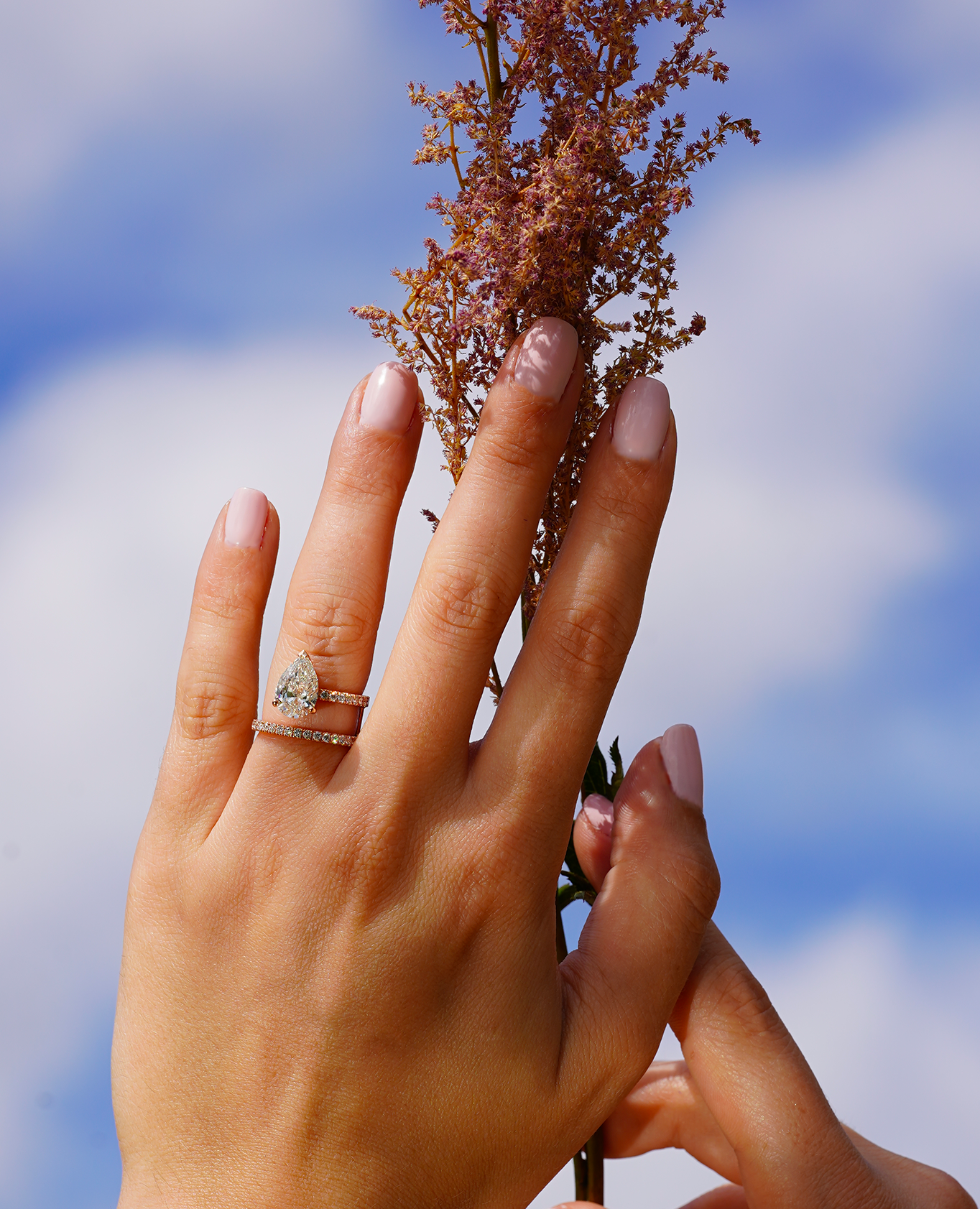 Hera Pear Solitaire