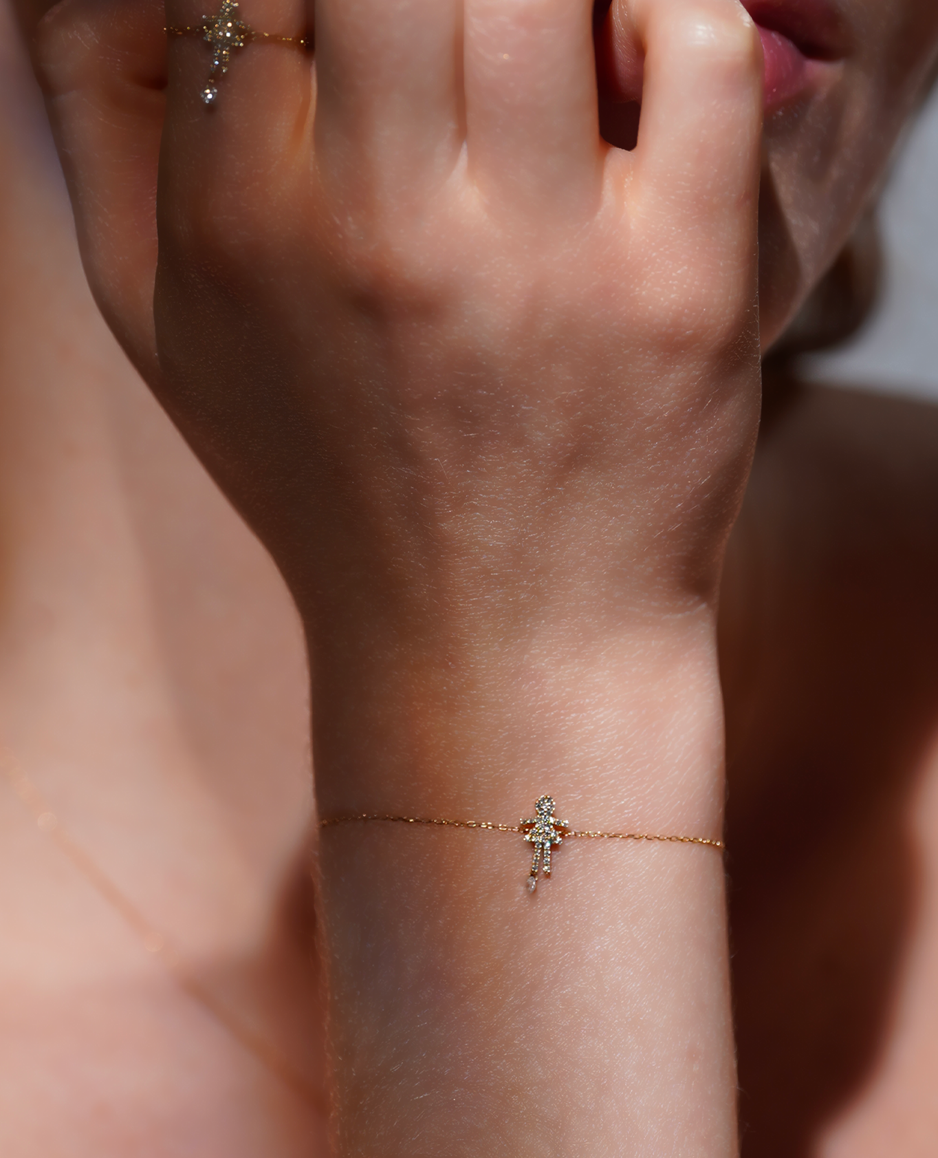 Selene Girl diamond-paved bracelet