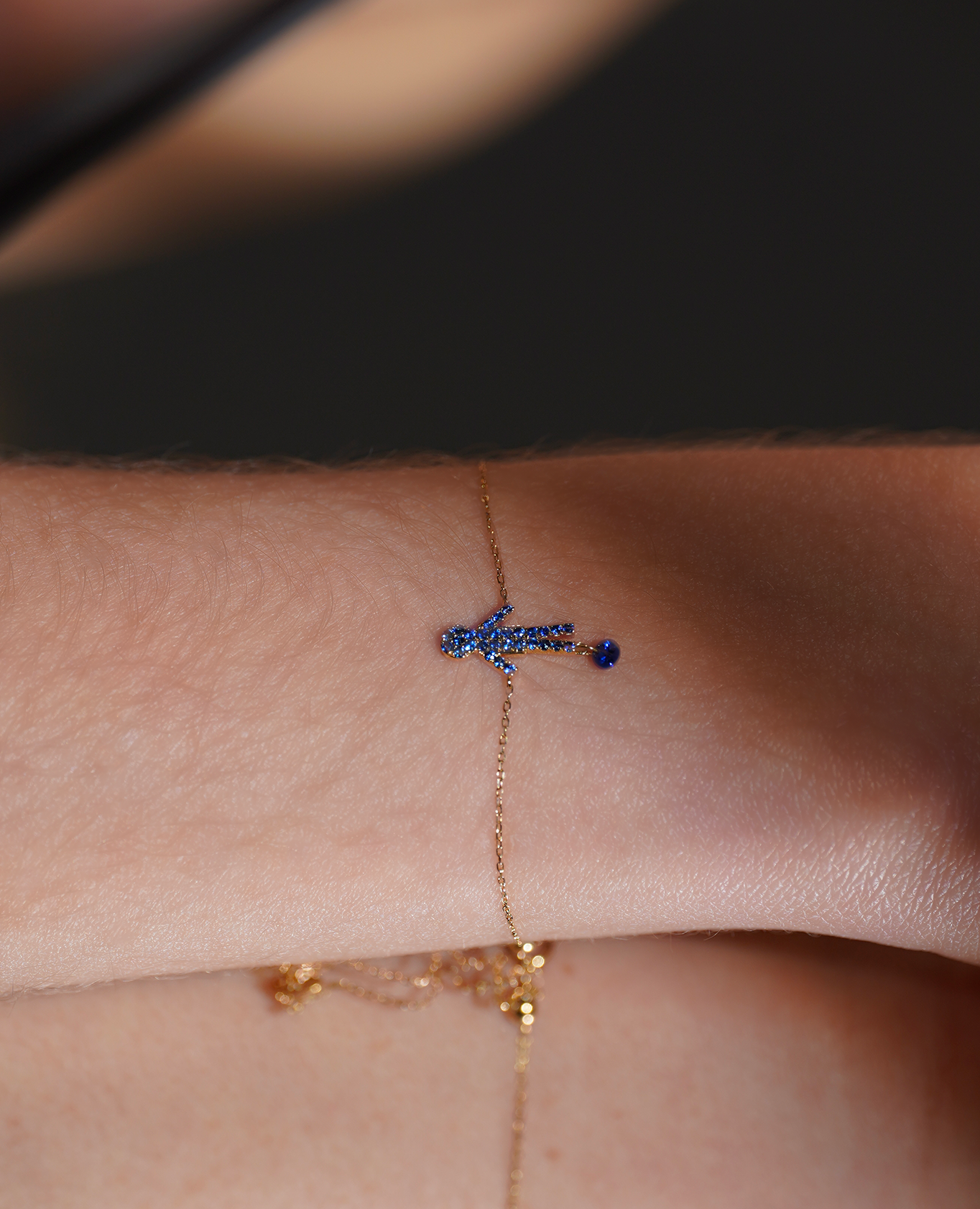 Selene Boy bracelet paved with a sapphire