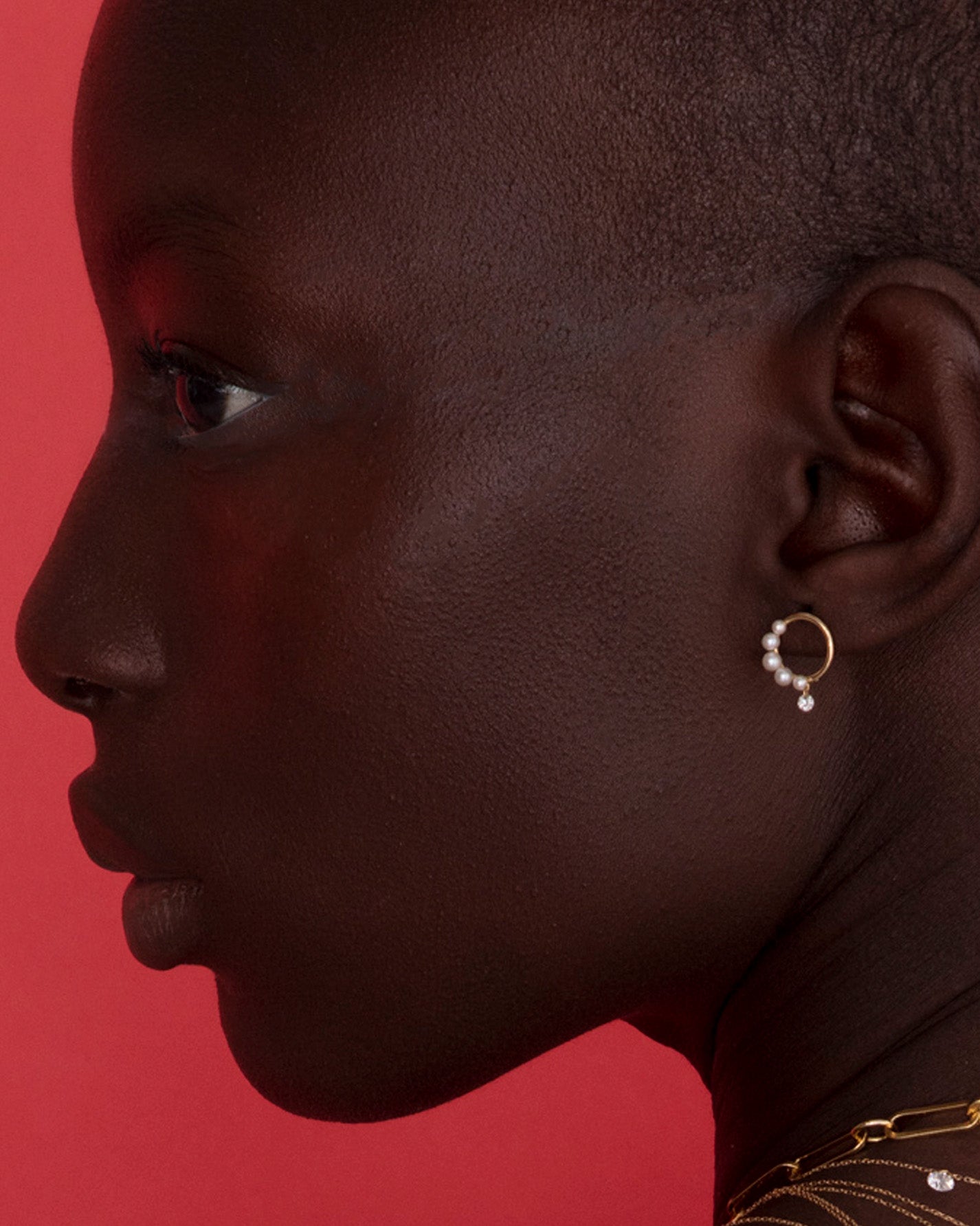 Boucle d'oreille Aphrodite Demi perlée