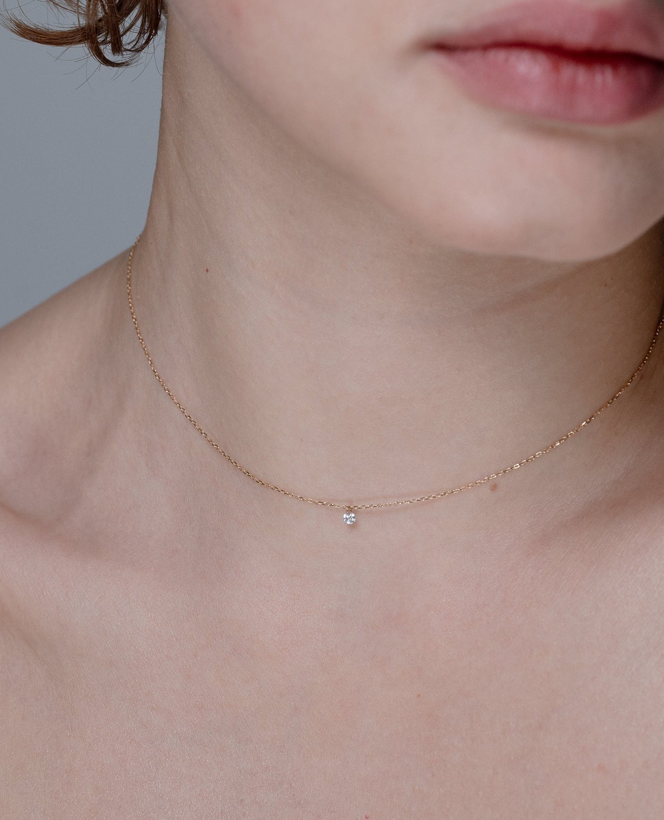 Collier Danaé en or blanc 18k minimaliste avec diamant éthique