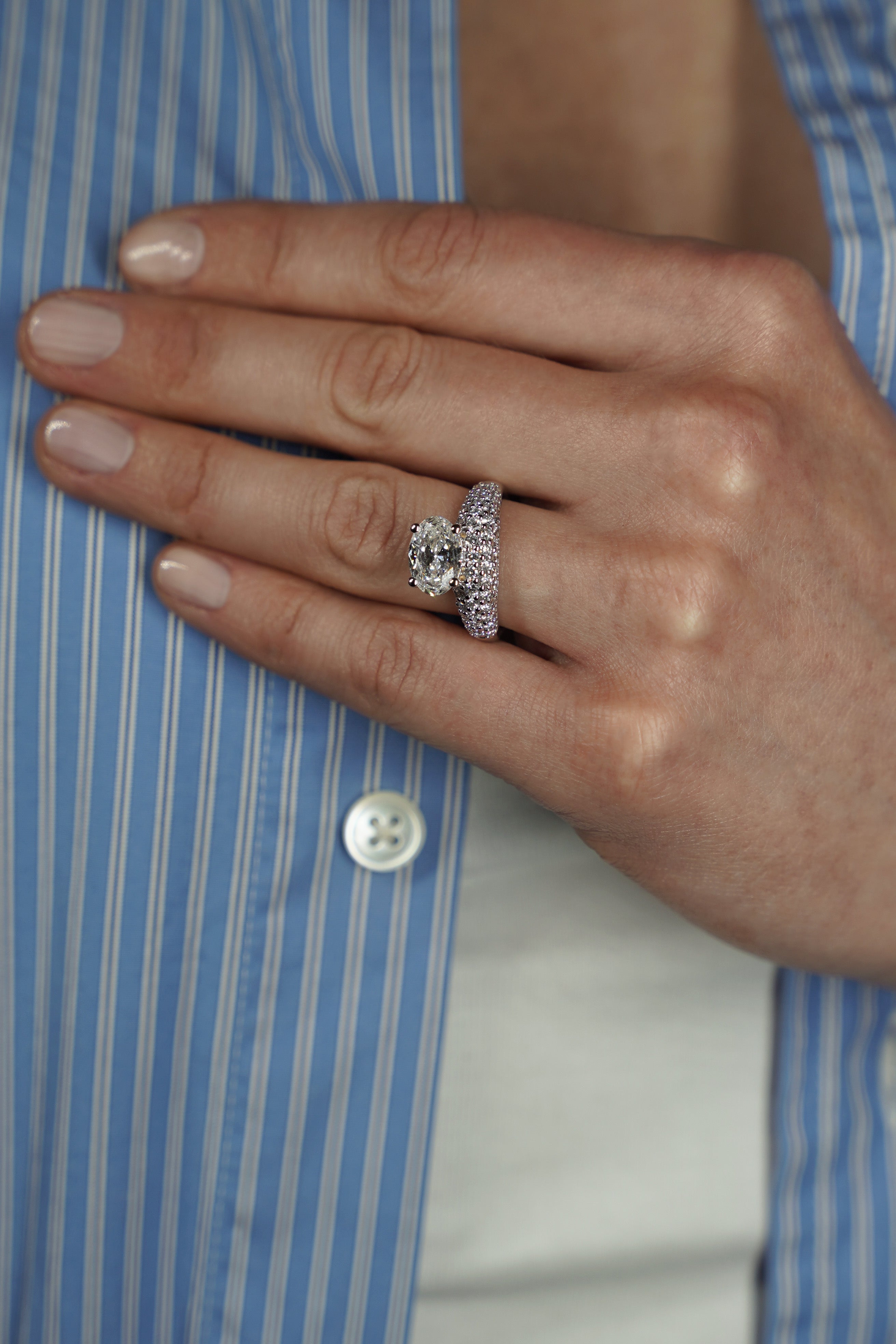 Bague Dome Oval pavée