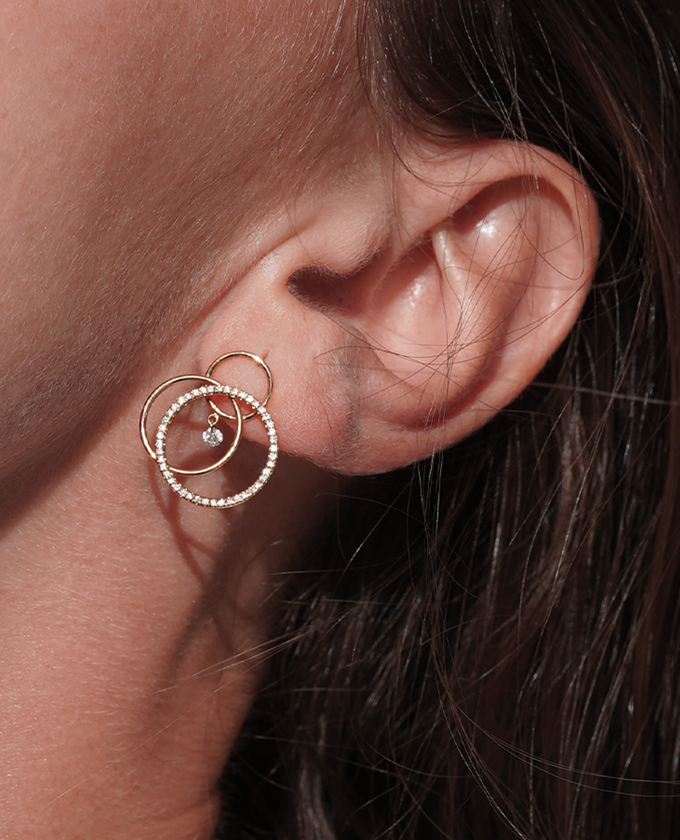 Boucle d'oreille Tourbillon diamants
