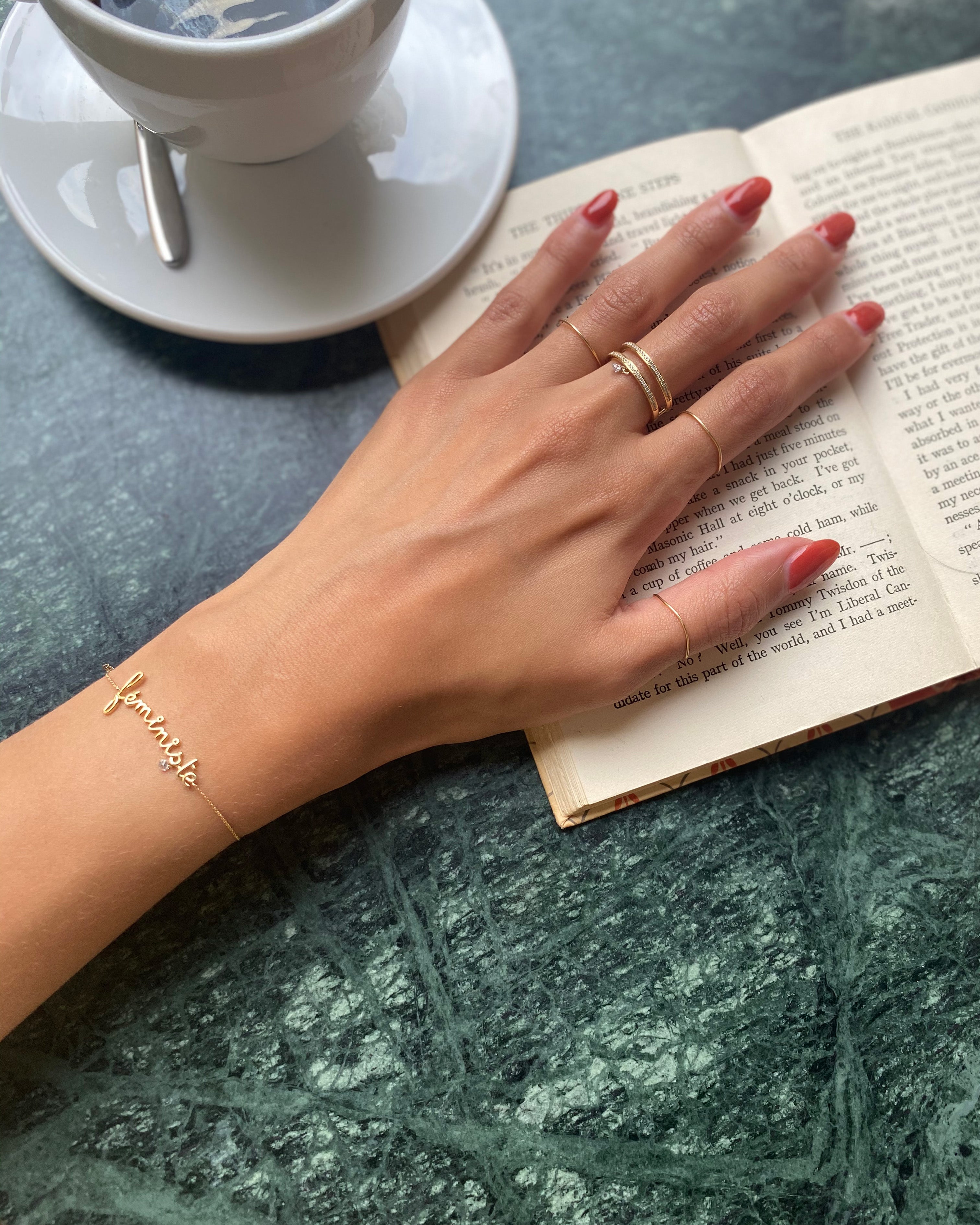 Bracelet Feministe