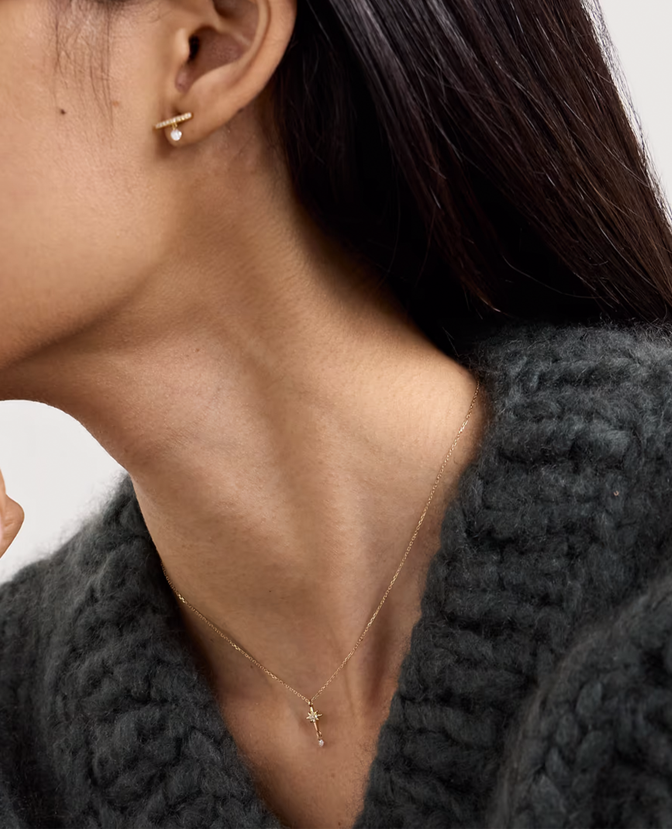 Selene Polar Star necklace with a diamond pave