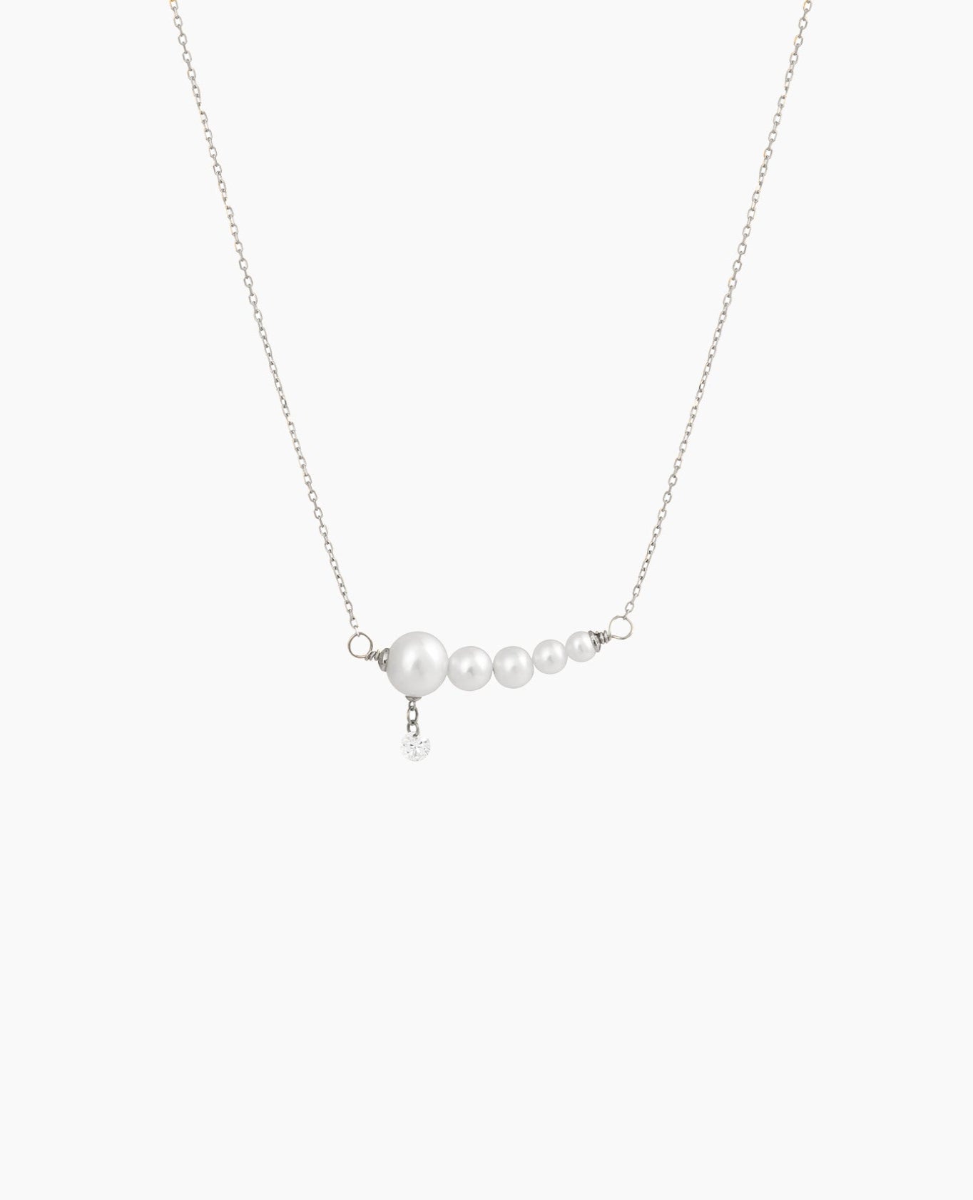 Collier Aphrodite dégradé 5 perles 1 diamant Blanc