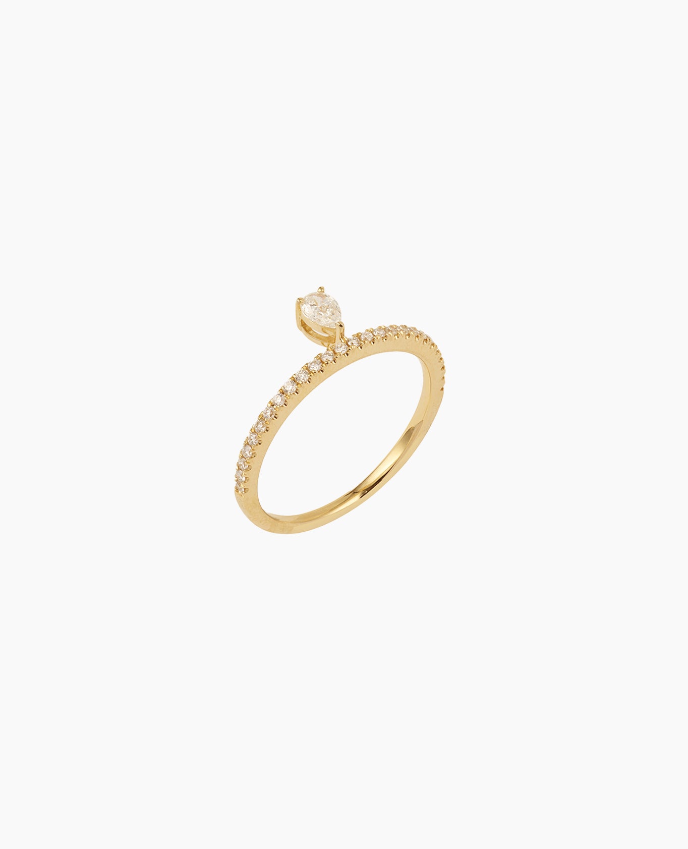 Hera ring with a diamond