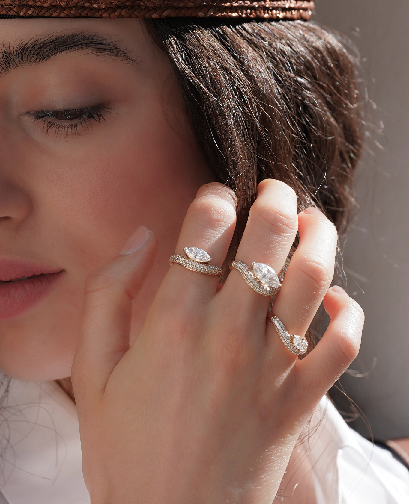 Bague Wave Marquise pavée