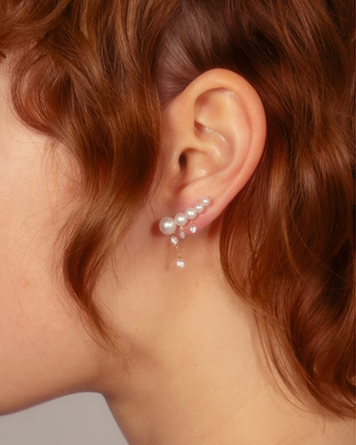 Mono boucle d'oreille Aphrodite 5 perles 4 diamants