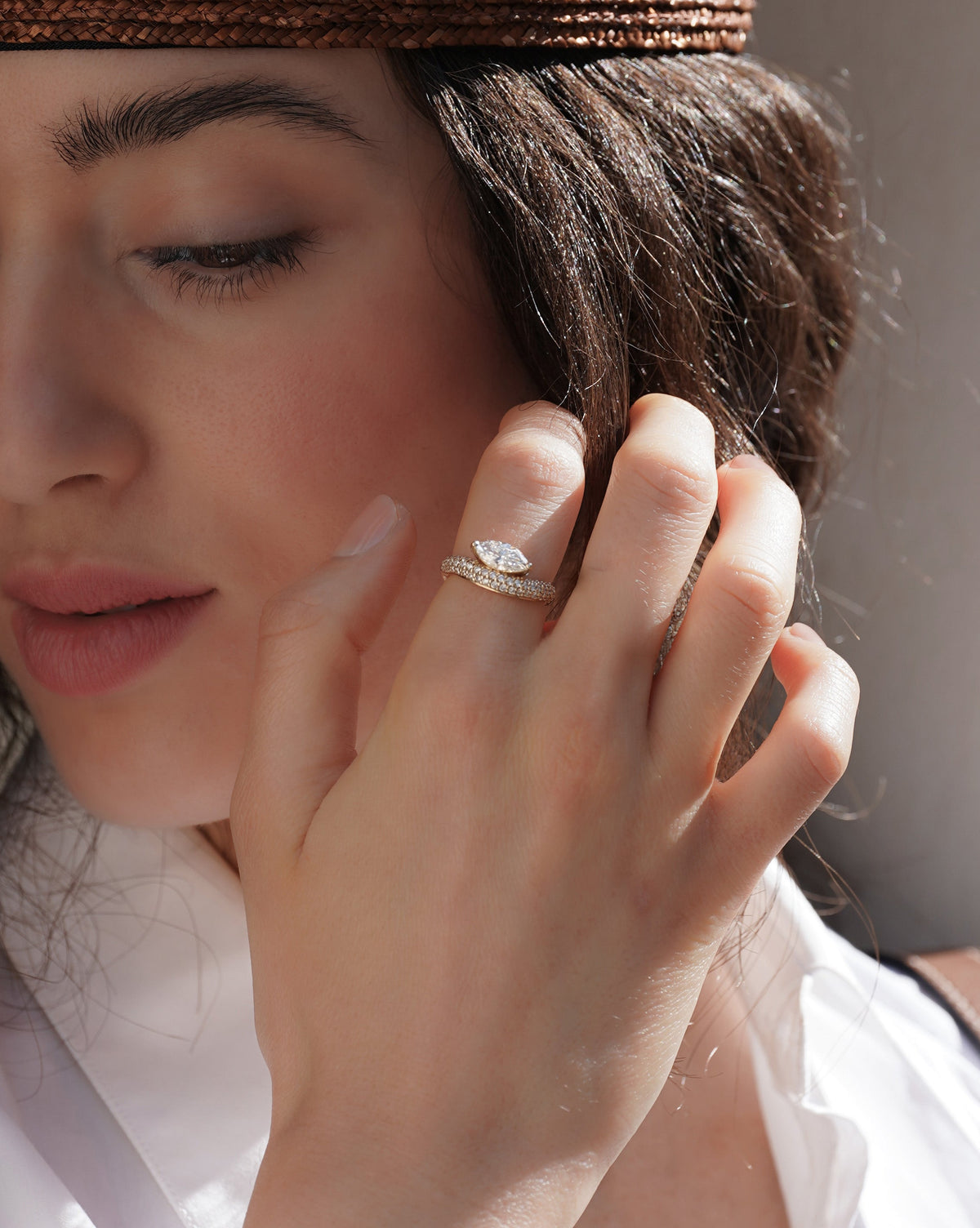 Bague Wave Marquise pavée